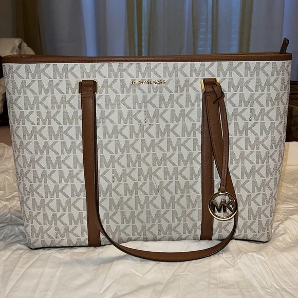 Michael Kors Tote - Picture 3 of 9